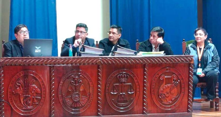 Estudio de la UATF apunta a fijar el pasaje de micros en 3 Bolivianos 
