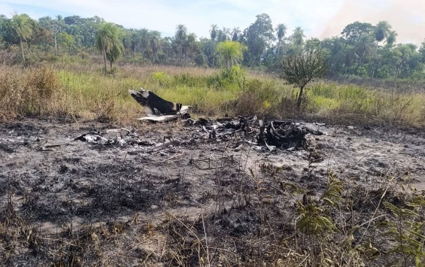 Reportan la muerte de tripulante de avioneta boliviana calcinada en Paraguay