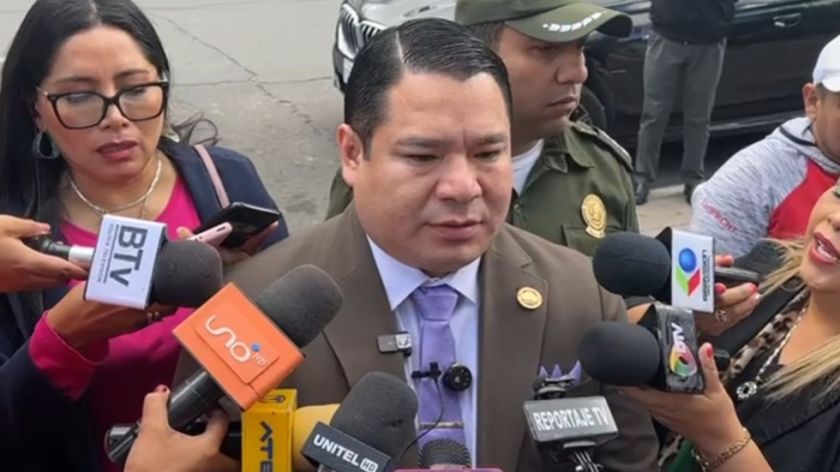Caso maletas: Emiten orden de aprehensión contra acompañante de Rojas