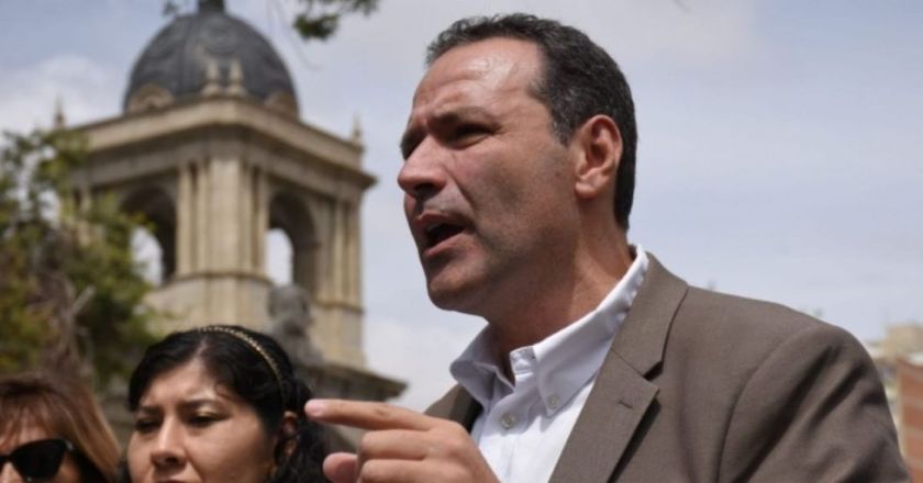  Vicepresidente del Comité pro Santa Cruz Agustín Zambrana critica acción del estado en el caso "N4rc@ Maletas"
