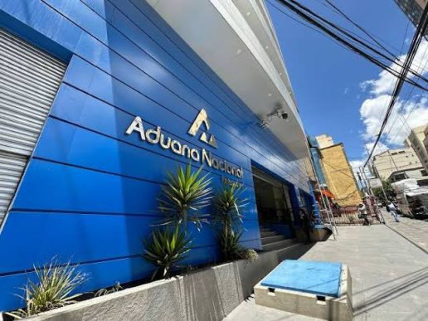 Se restablece el tránsito en la ruta internacional de acceso al puerto chileno de Arica