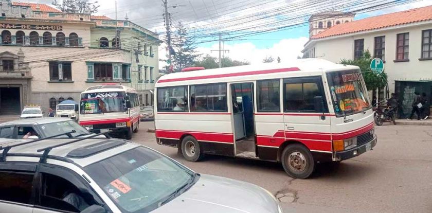 Admiten denuncia por cobro  ilegal de pasajes en micros