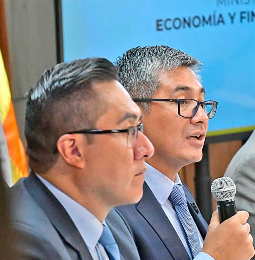 Bolivia logra un superávit  fiscal de Bs 2.300 millones