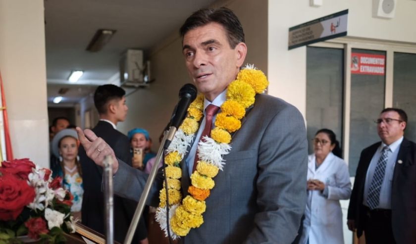 Paz celebra el “milagro” de estabilizar la economía del país en tres meses