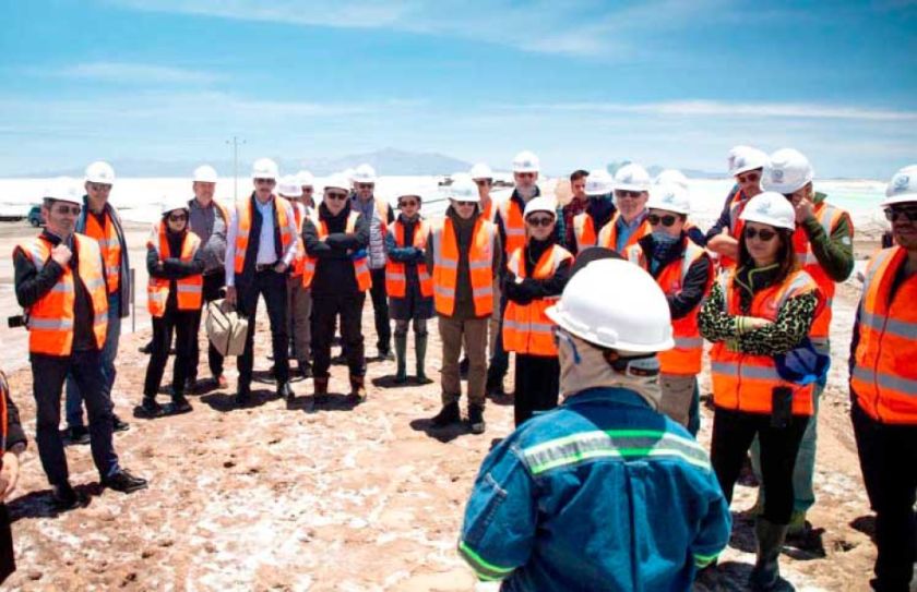 Unión Europea explora alianzas  e inversiones en el litio del Salar