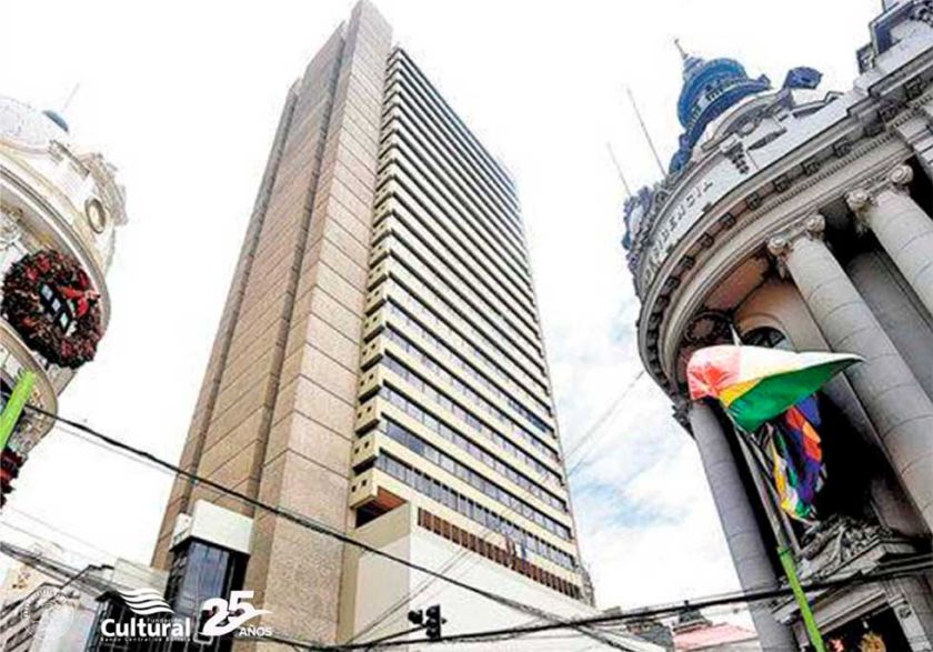 El BCB aprueba un crédito interno de Bs 32.000 MM