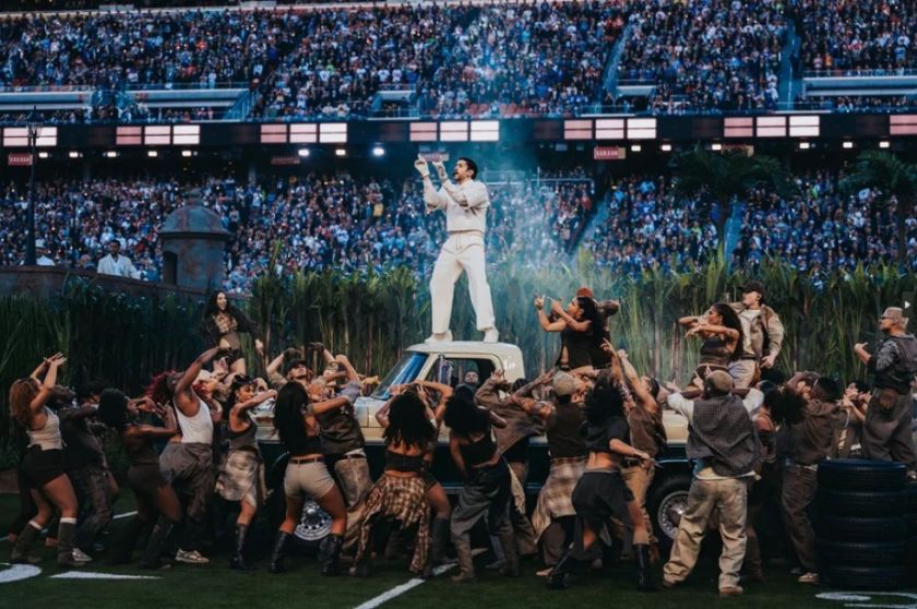 Las reproducciones en Spotify de Bad Bunny en EE.UU. aumentaron un 470 % tras el Super Bowl