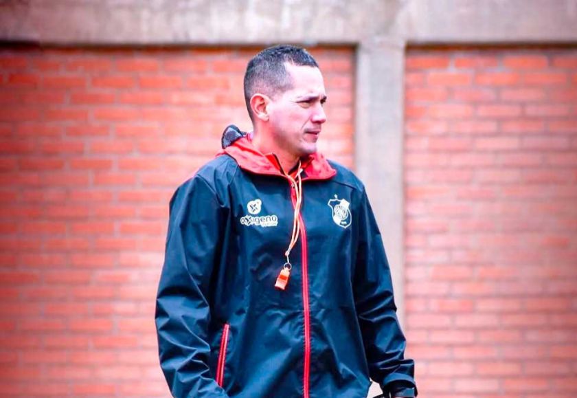 Eguez destaca rendimiento del equipo en el Torneo de Verano