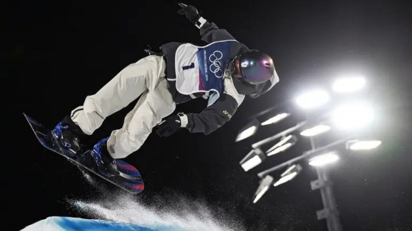 Snowborder Japonesa  se lleva el oro tras un cuádruple salto en el aire