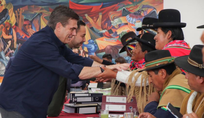 Paz coordina agenda de trabajo con federaciones Tupac Katari y Bartolina Sisa