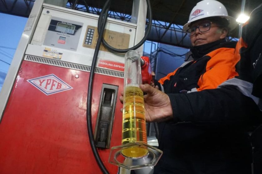 Gobierno garantiza apoyo a comisión legislativa que investigará sobre combustible
