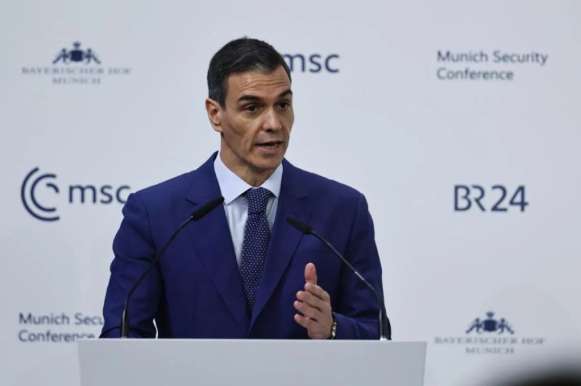 España pide a las potencias nucleares que impidan una nueva carrera armamentística