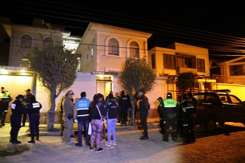 La Paz: Operativo policial interviene fiesta clandestina en Achumani
