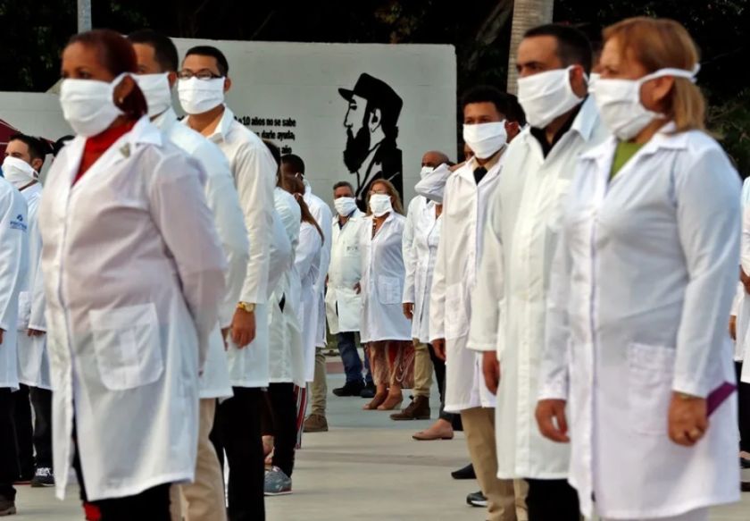 No solo es petróleo: EE.UU. busca desmantelar las misiones médicas de Cuba en las Américas