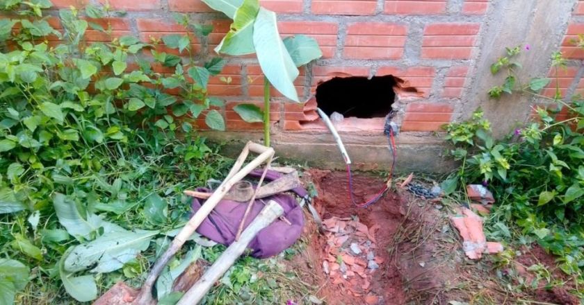 Encuentran un hoyo perforado hacia la bóveda de un banco en Apolo
