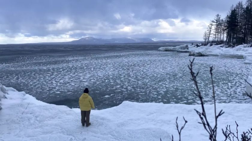 Rusia alerta sobre la trampa mortal del hielo del lago Baikal