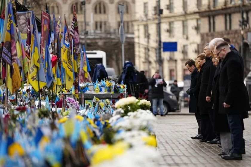Cuatro años de guerra en Ucrania: Zelenski conmemora con líderes europeos en Kiev el inicio de la invasión rusa