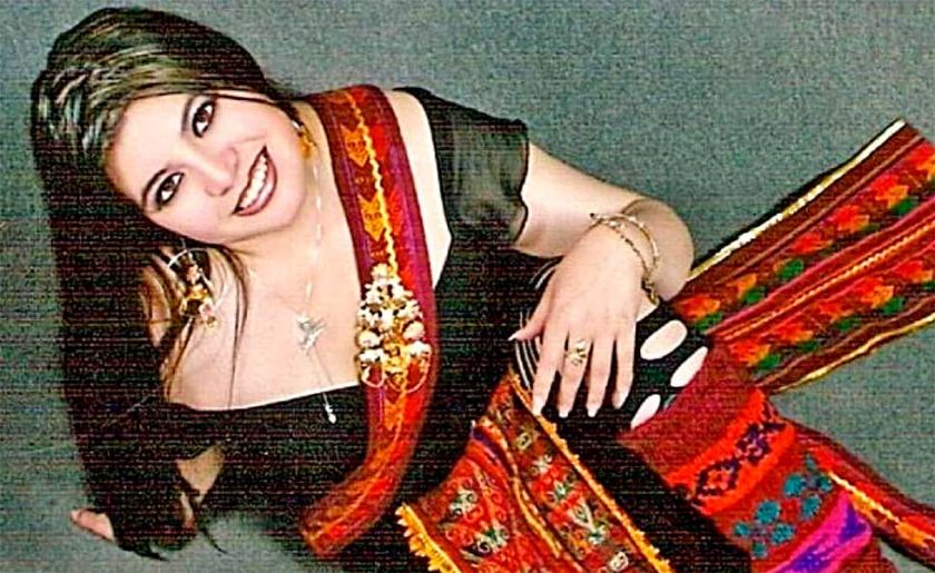 Cantante boliviana lucha por su vida tras recibir un disparo en la cabeza