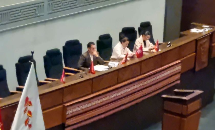 Lara se disculpa con los parlamentarios por sus declaraciones: “creo que me excedí”