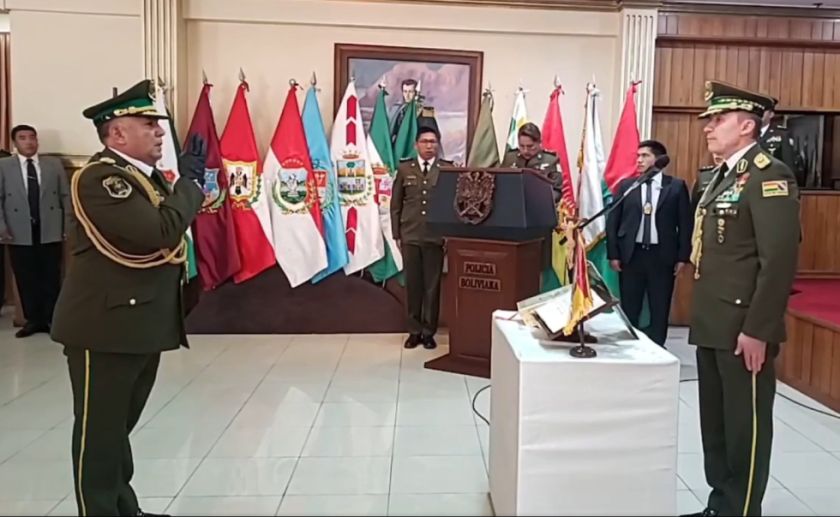 Posesionan a Lionel Valenzuela como nuevo Inspector General de la Policía Boliviana