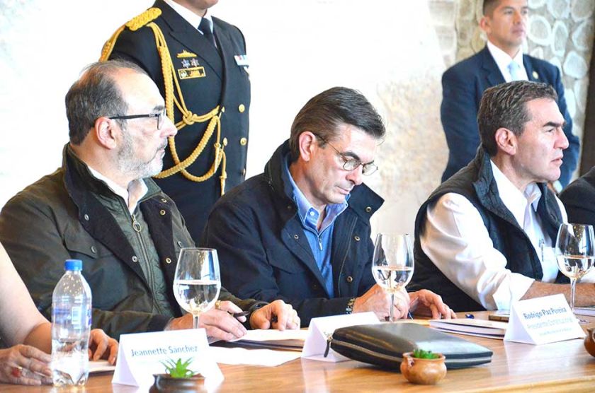 CAF apoya al turismo y sector energético con recursos económicos