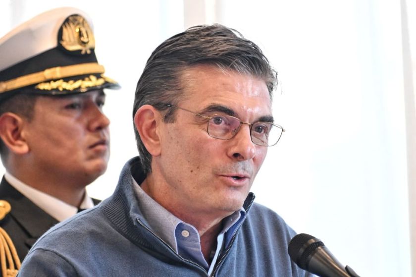 “No están solos”: Paz expresa solidaridad y afirma que el Gobierno está movilizado por accidente en El Alto