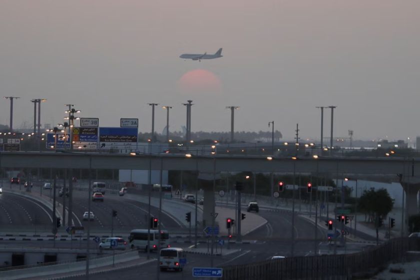 Qatar suspendió el transporte marítimo en sus aguas en medio de la creciente tensión en la región