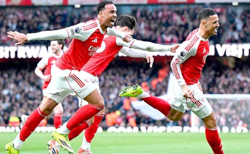 El Arsenal no se equivoca  y sigue líder de la Premier 