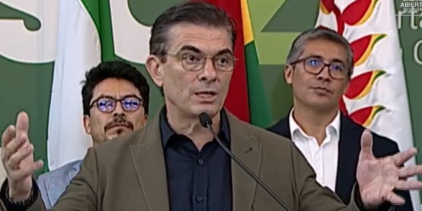Paz anuncia el inicio del “proceso del 50-50” en Santa Cruz