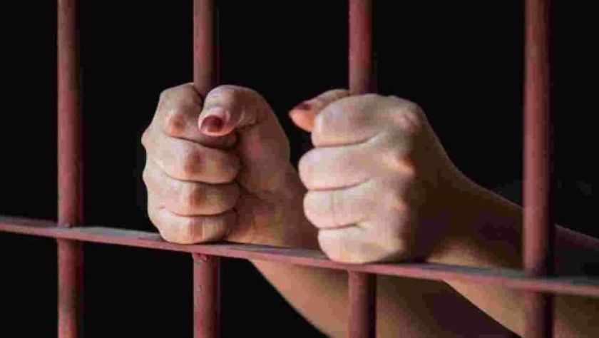 Sucre: Aprehenden a la “Isa”, una mujer conocida por robar en los micros y darse a la fuga