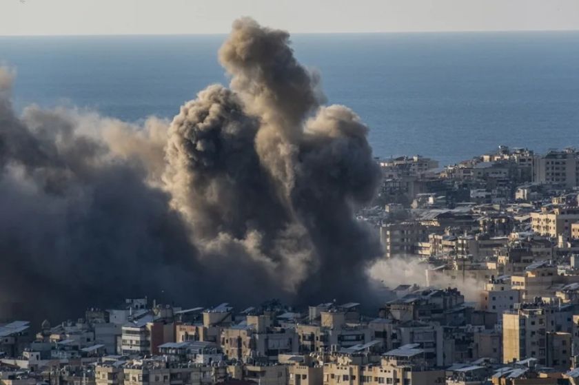 Israel anuncia que vuelve a bombardear Beirut y aumenta su presencia militar en el sur del Líbano