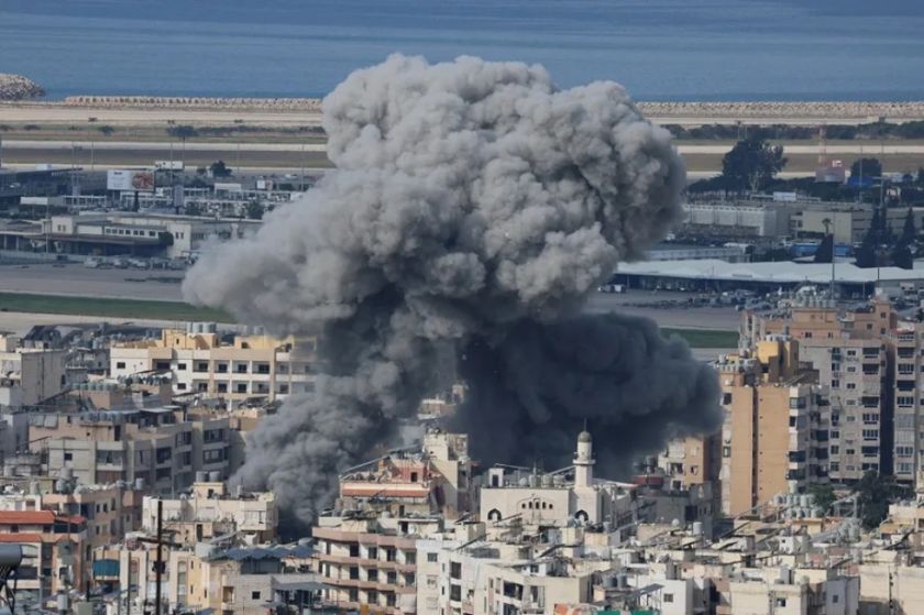Israel bombardea el sur del Líbano tras ordenar una evacuación masiva
