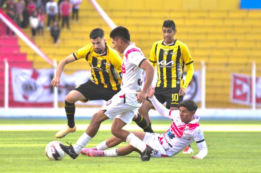 Nacional quiere dar el batacazo en La Paz