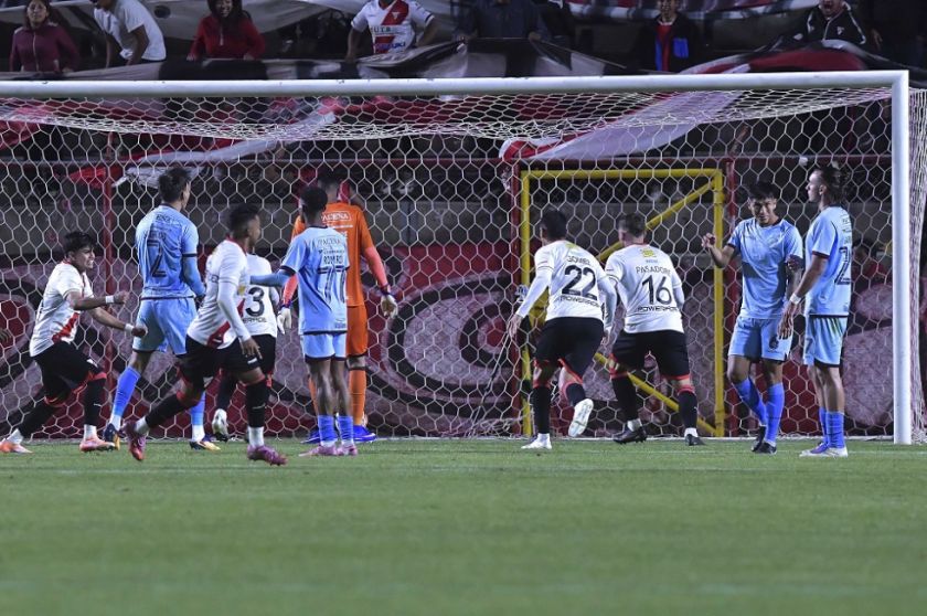 Always Ready sale victorioso de la primera final ante Bolívar