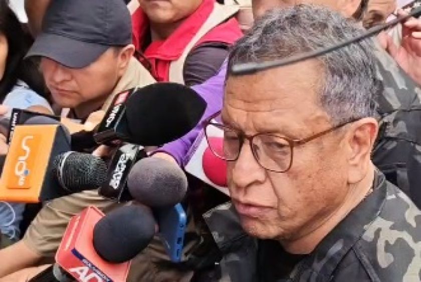 Ministro de Gobierno llega a Chimoré y plantea diálogo a cocaleros
