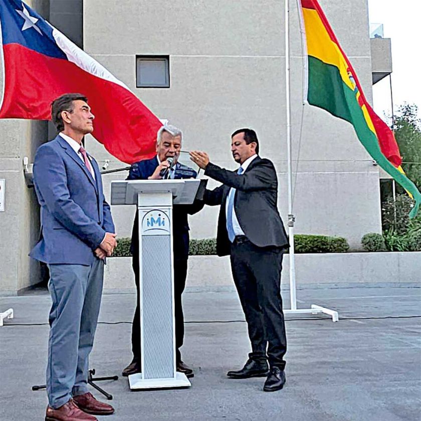 Paz arriba a Chile para fijar  una nueva agenda bilateral