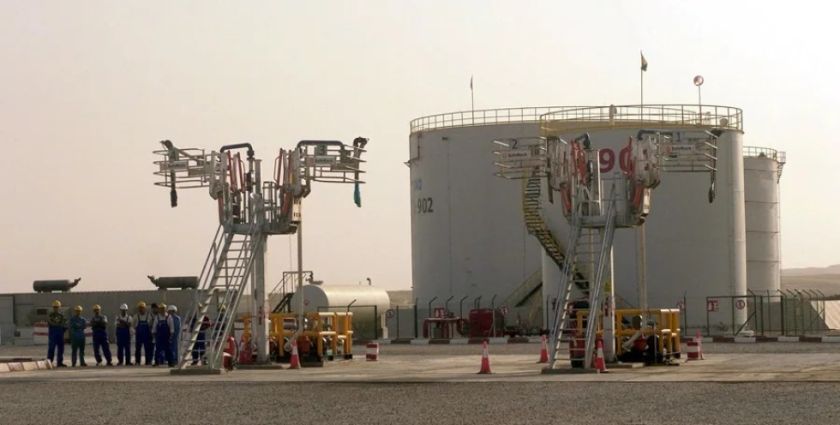 Más de 30 países acuerdan sacar al mercado 400 millones de barriles de petróleo de sus reservas estratégicas