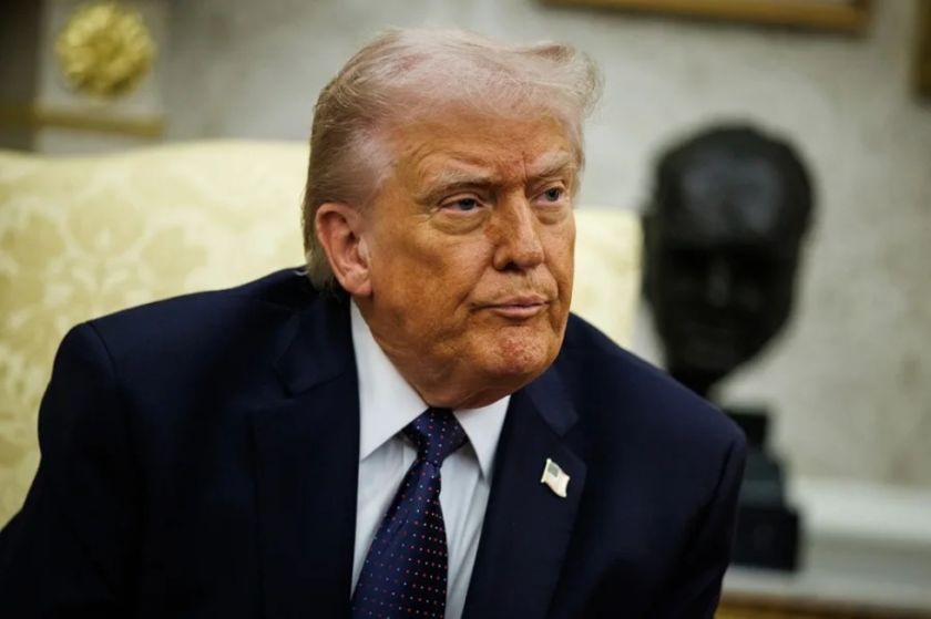 Trump anuncia un «poderoso» bombardeo contra una isla petrolera clave de Irán