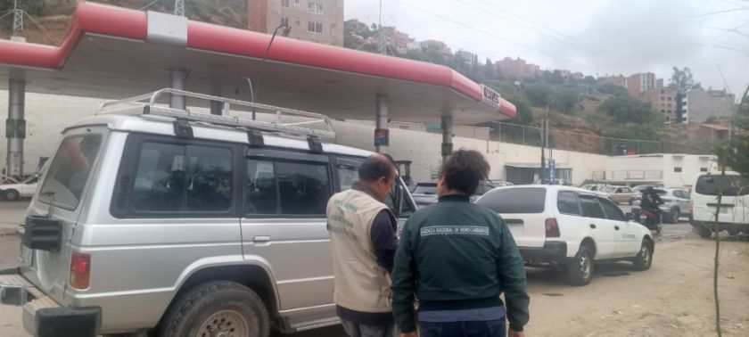 Sucre: Bloquean temporalmente a 28 vehículos por carguíos reiterativos de combustible