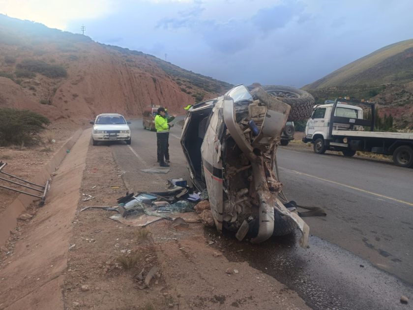 Seis heridos deja un accidente vial entre Tarapaya y Totora D