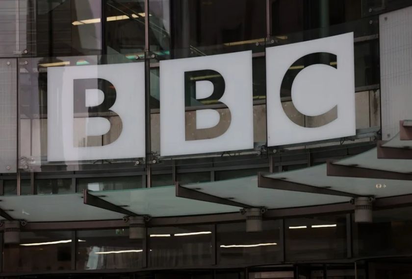 La BBC solicita desestimar la demanda de 10.000 millones de dólares de Trump
