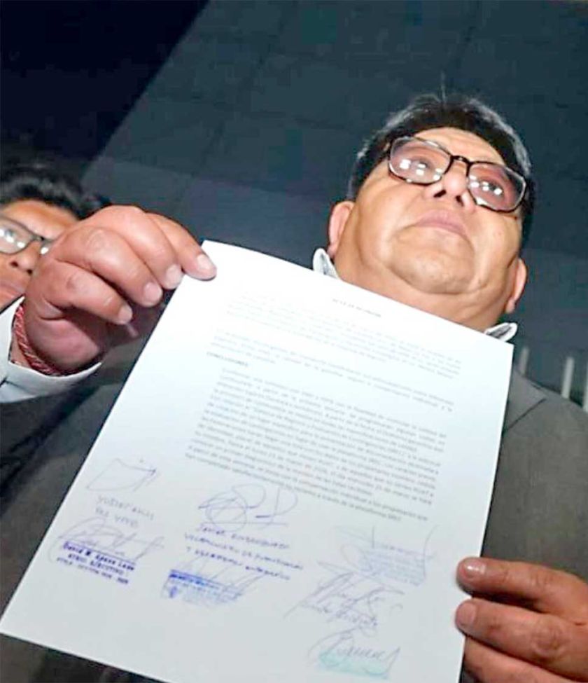 Choferes y YPFB pactan  inicio de compensación