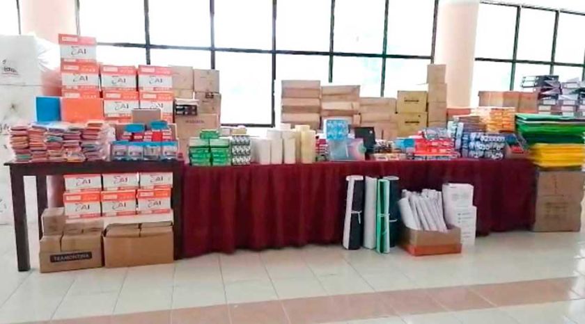 Las escuelas se quedan sin material por crisis municipal