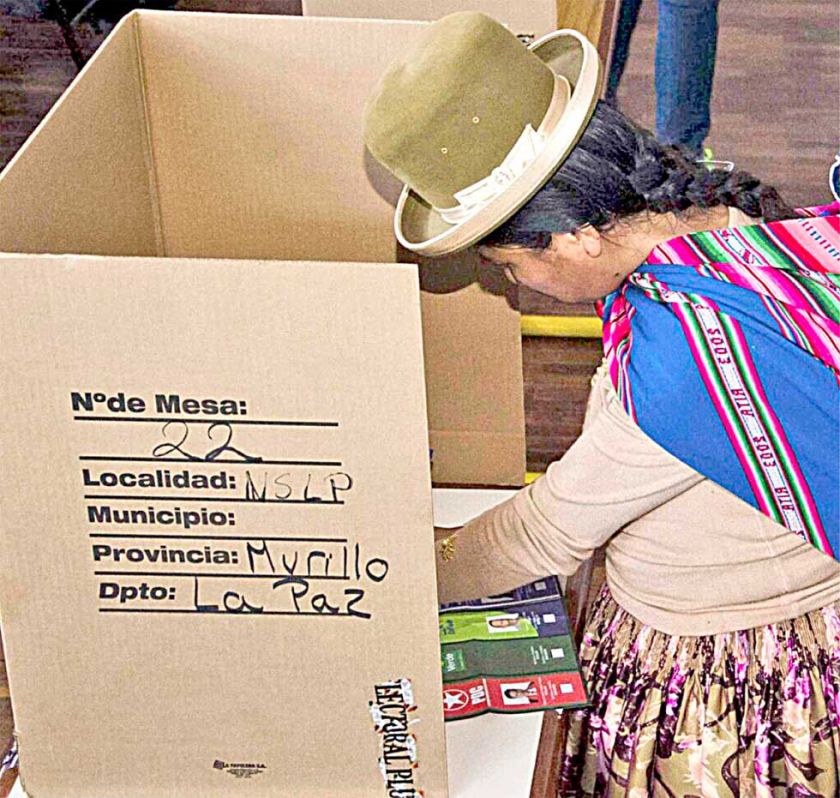 Bolivia elige 9 gobernadores y 335 alcaldes