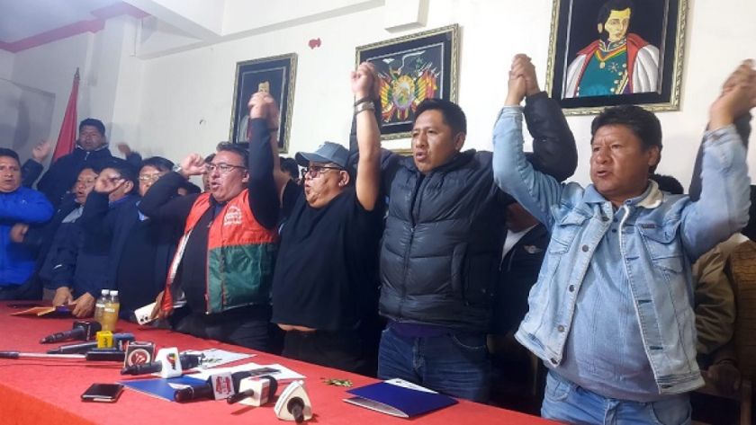 Transporte de La Paz y El Alto confirma paro indefinido desde este jueves