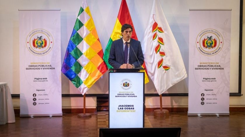  El ministro de Obras Públicas Informa que el exministro Montaño solo alcanzó un 45% de ejecución presupuestaria