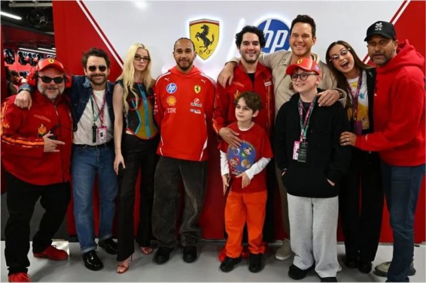 Elenco de Super Mario Galaxy se presenta en el GP de Japón