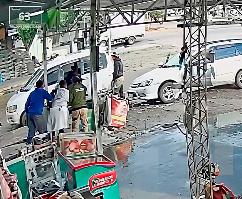 Cámaras captan el secuestro de un mujer en el trópico