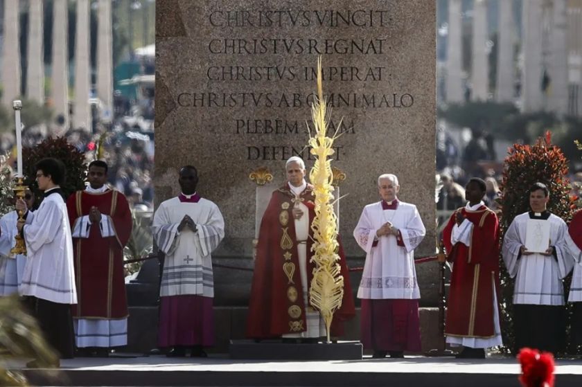 El Papa en el Domingo de Ramos: «¡Depongan las armas, recuerden que son hermanos!»