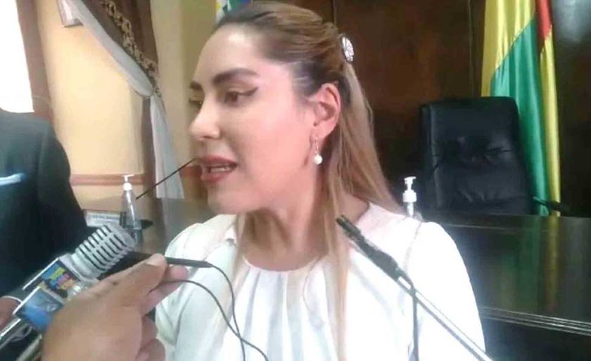 El Concejo se hunde  en su peor crisis tras detención de Churata